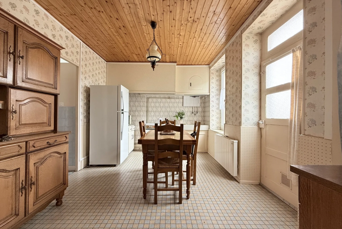 Maison à Mereau Nord 85 m² avec dépendances et terrain de 854 m² 