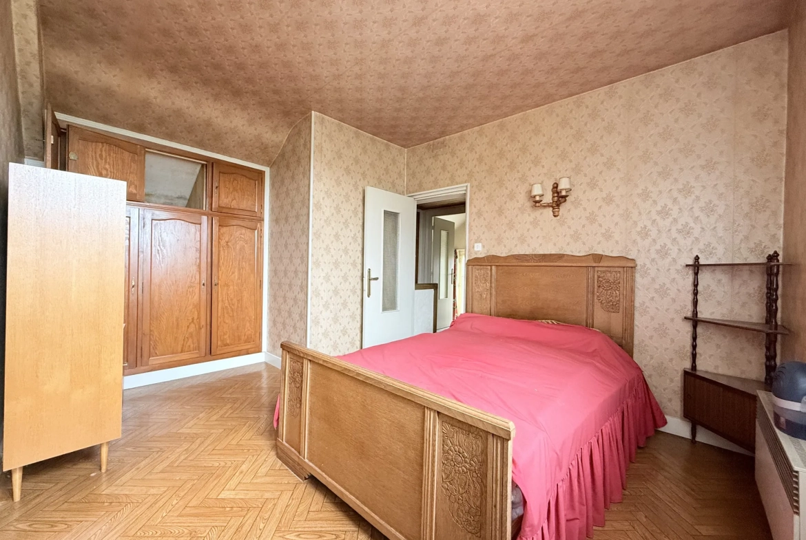 Maison à Mereau Nord 85 m² avec dépendances et terrain de 854 m² 