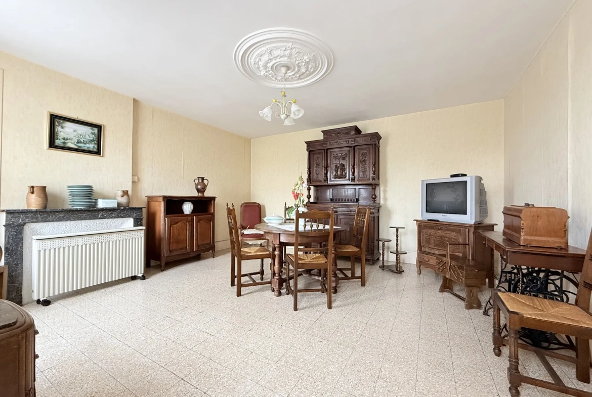 Maison à Mereau Nord 85 m² avec dépendances et terrain de 854 m² 