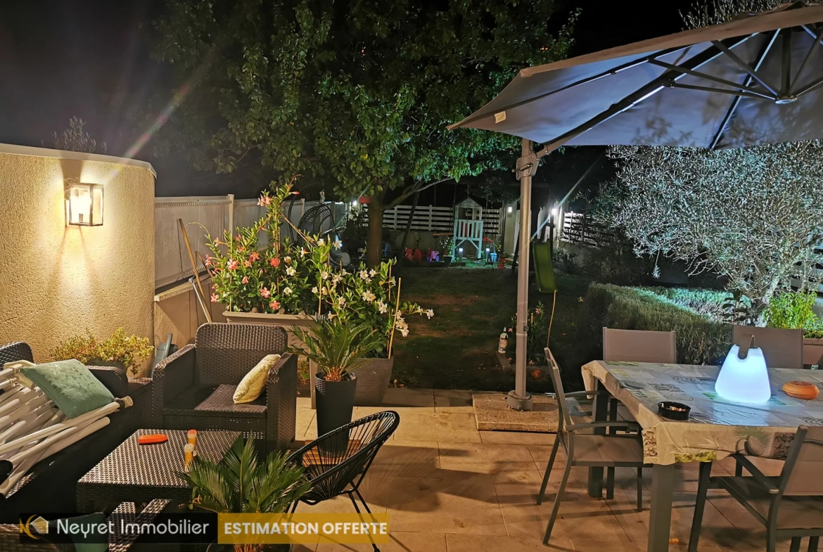 Maison mitoyenne type 4 avec garage et jardin à Mions 