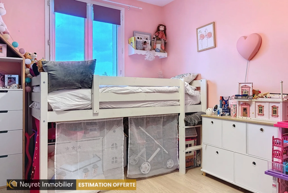 Maison mitoyenne type 4 avec garage et jardin à Mions 