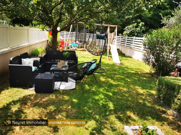 Maison mitoyenne type 4 avec garage et jardin à Mions