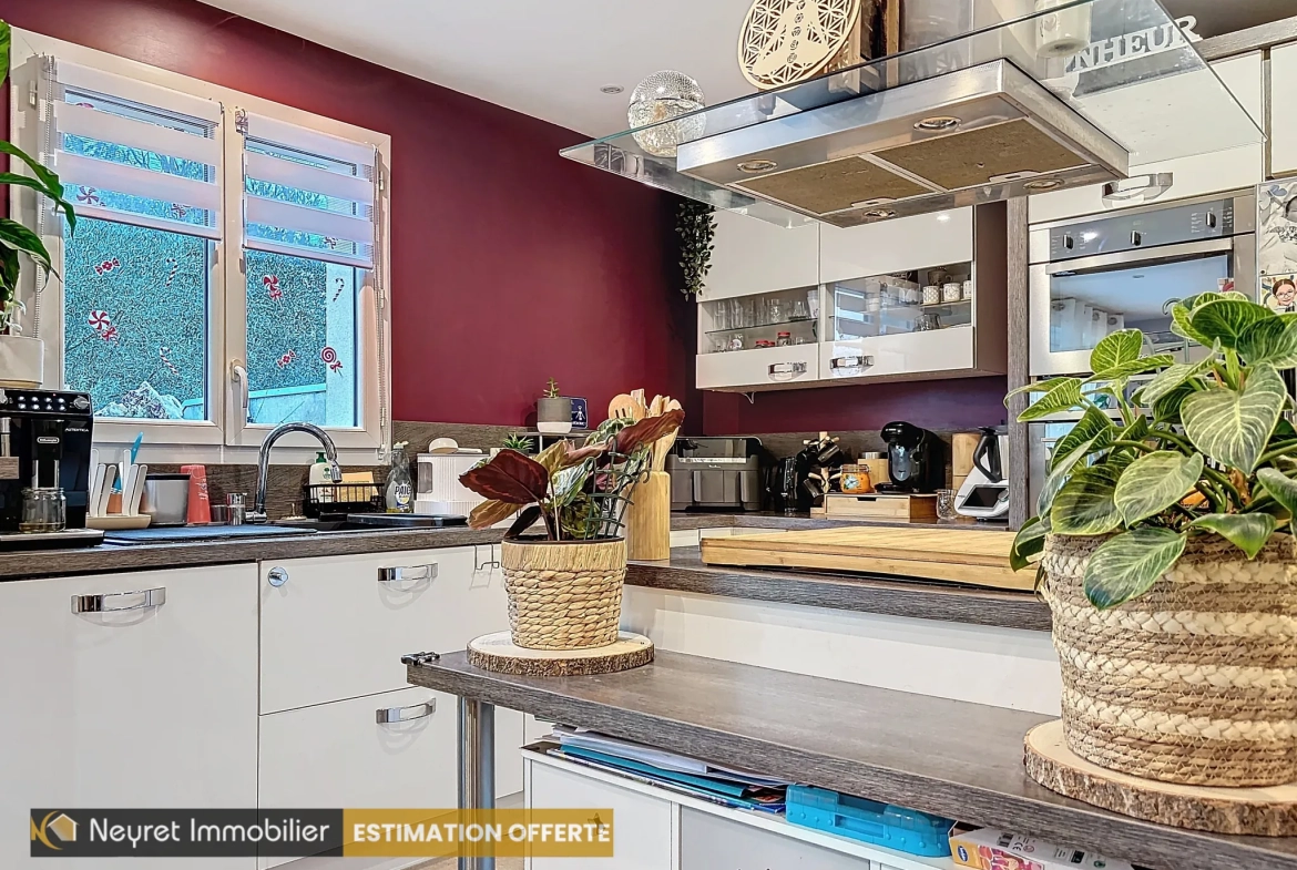 Maison mitoyenne type 4 avec garage et jardin à Mions 