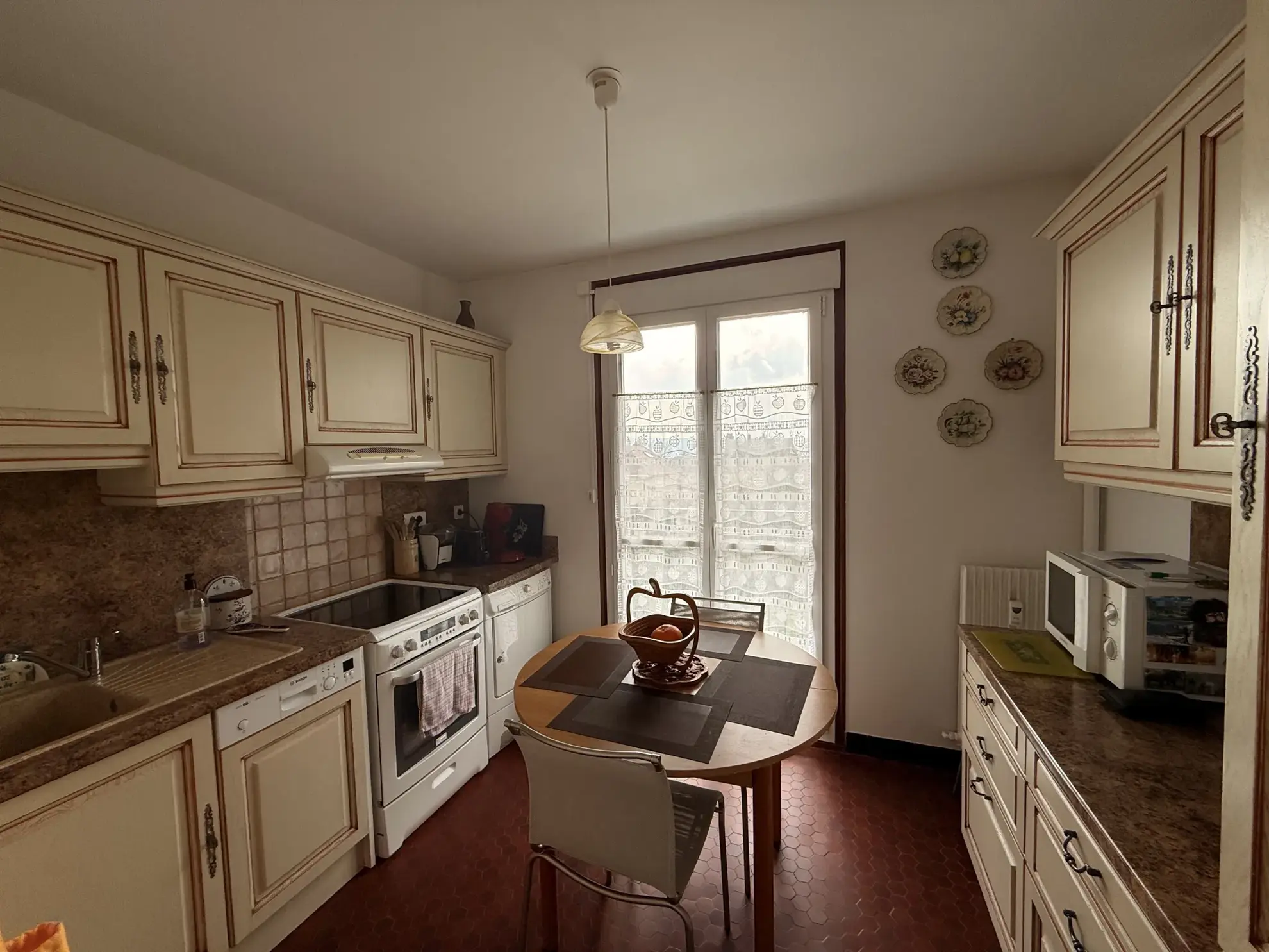 Appartement 87m² à Château-Thierry avec balcon, cave et parking 