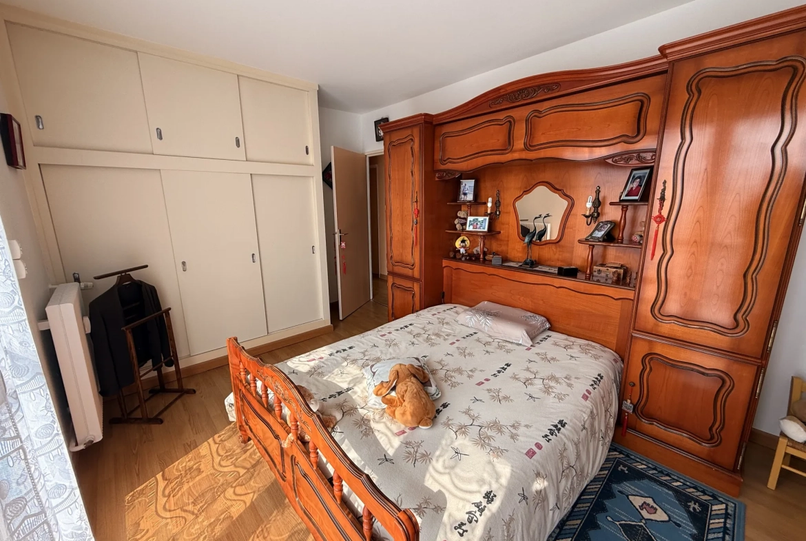 Appartement 87m² à Château-Thierry avec balcon, cave et parking 