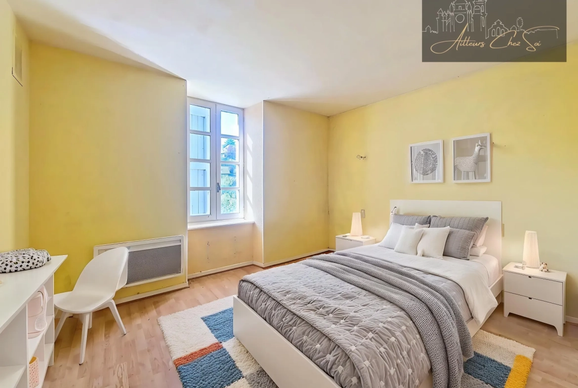 Maison de village à vendre à Cassagnes Begonhes avec potentiel de rénovation 
