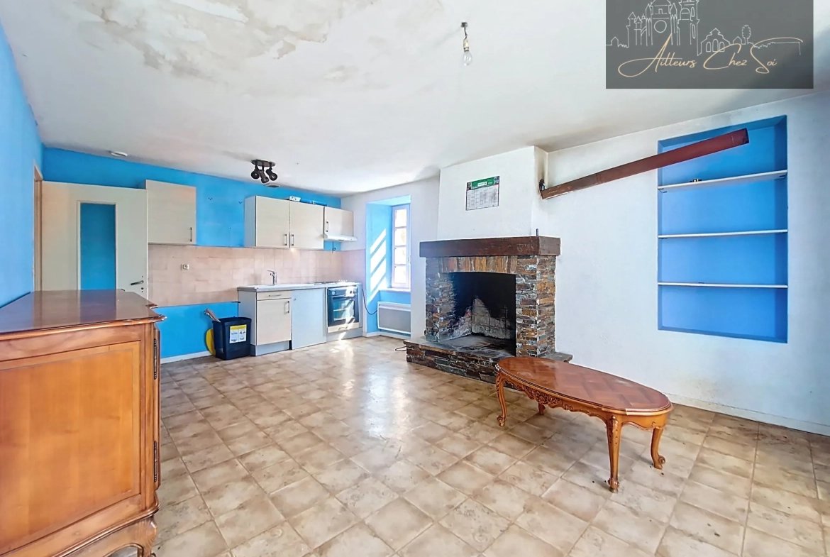 Maison de village à vendre à Cassagnes Begonhes avec potentiel de rénovation 