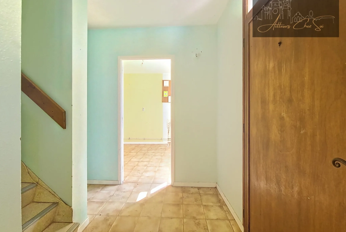 Maison de village à vendre à Cassagnes Begonhes avec potentiel de rénovation 