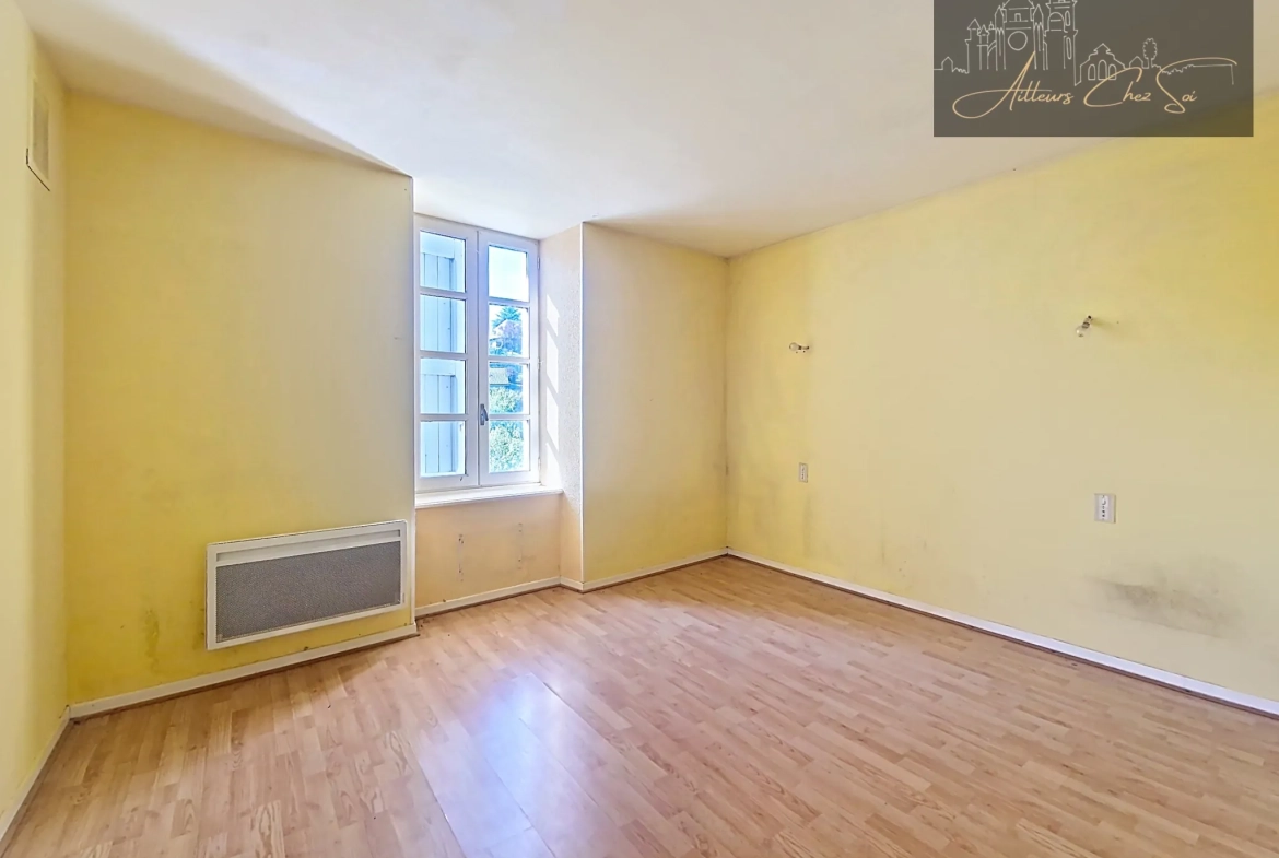 Maison de village à vendre à Cassagnes Begonhes avec potentiel de rénovation 