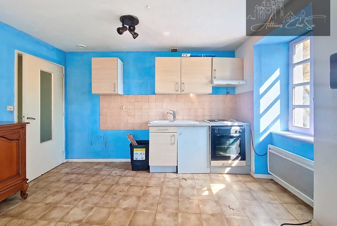 Maison de village à vendre à Cassagnes Begonhes avec potentiel de rénovation 