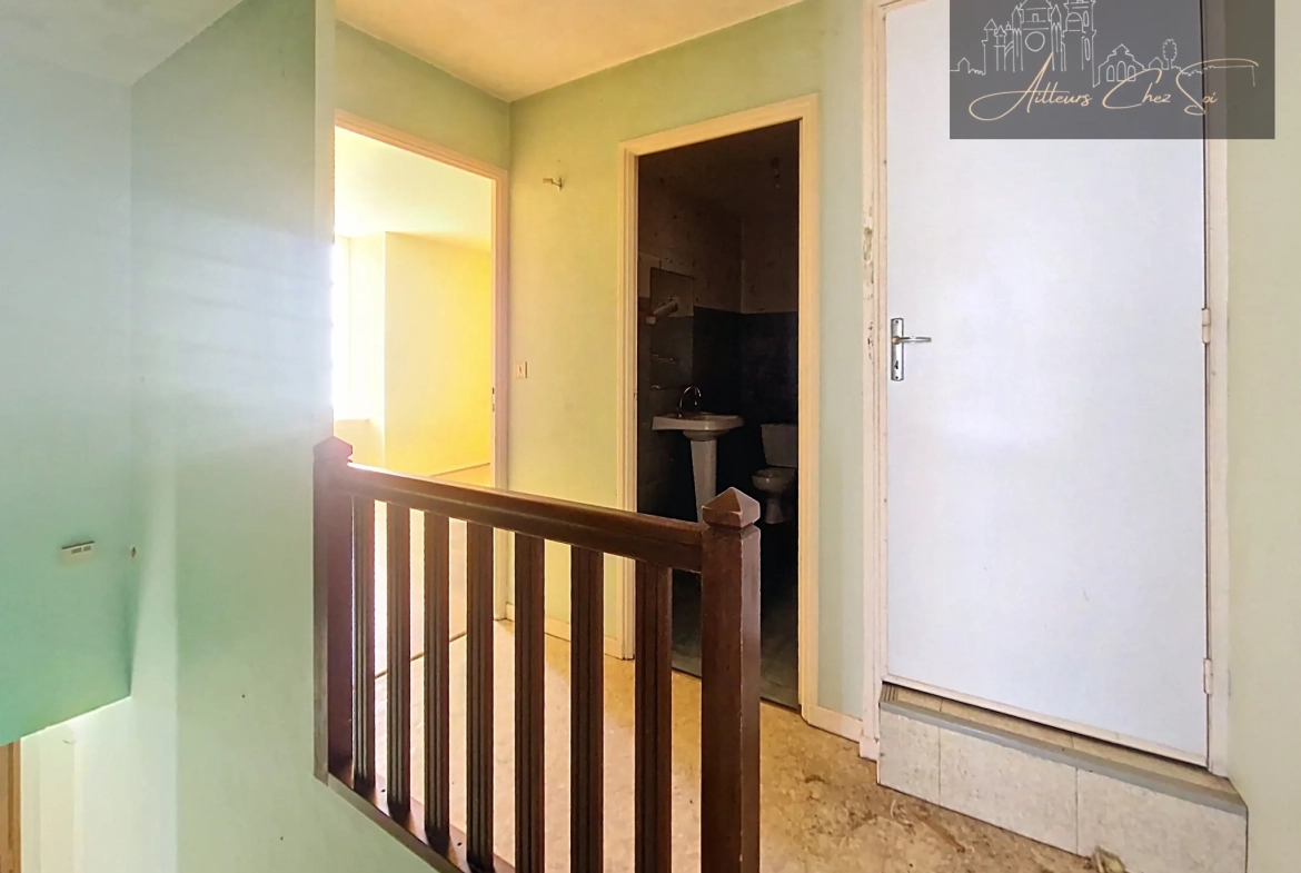 Maison de village à vendre à Cassagnes Begonhes avec potentiel de rénovation 
