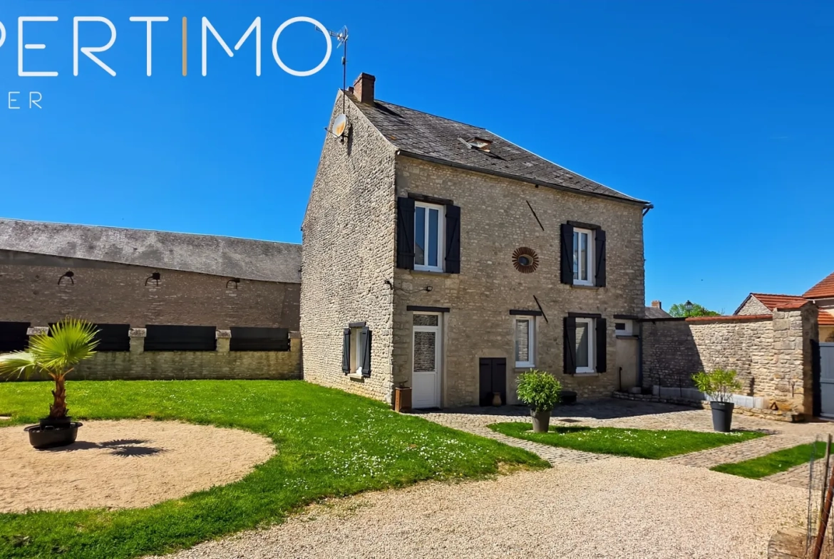 Maison de charme en pierres à Rouvray-Saint-Denis avec dépendances et jardin clos 