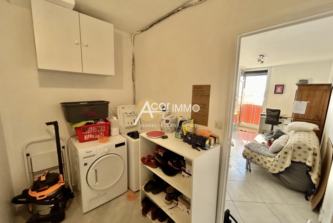 Appartement traversant de 100 m² avec terrasse à La Seyne-sur-Mer 