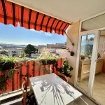 Appartement traversant de 100 m² avec terrasse à La Seyne-sur-Mer