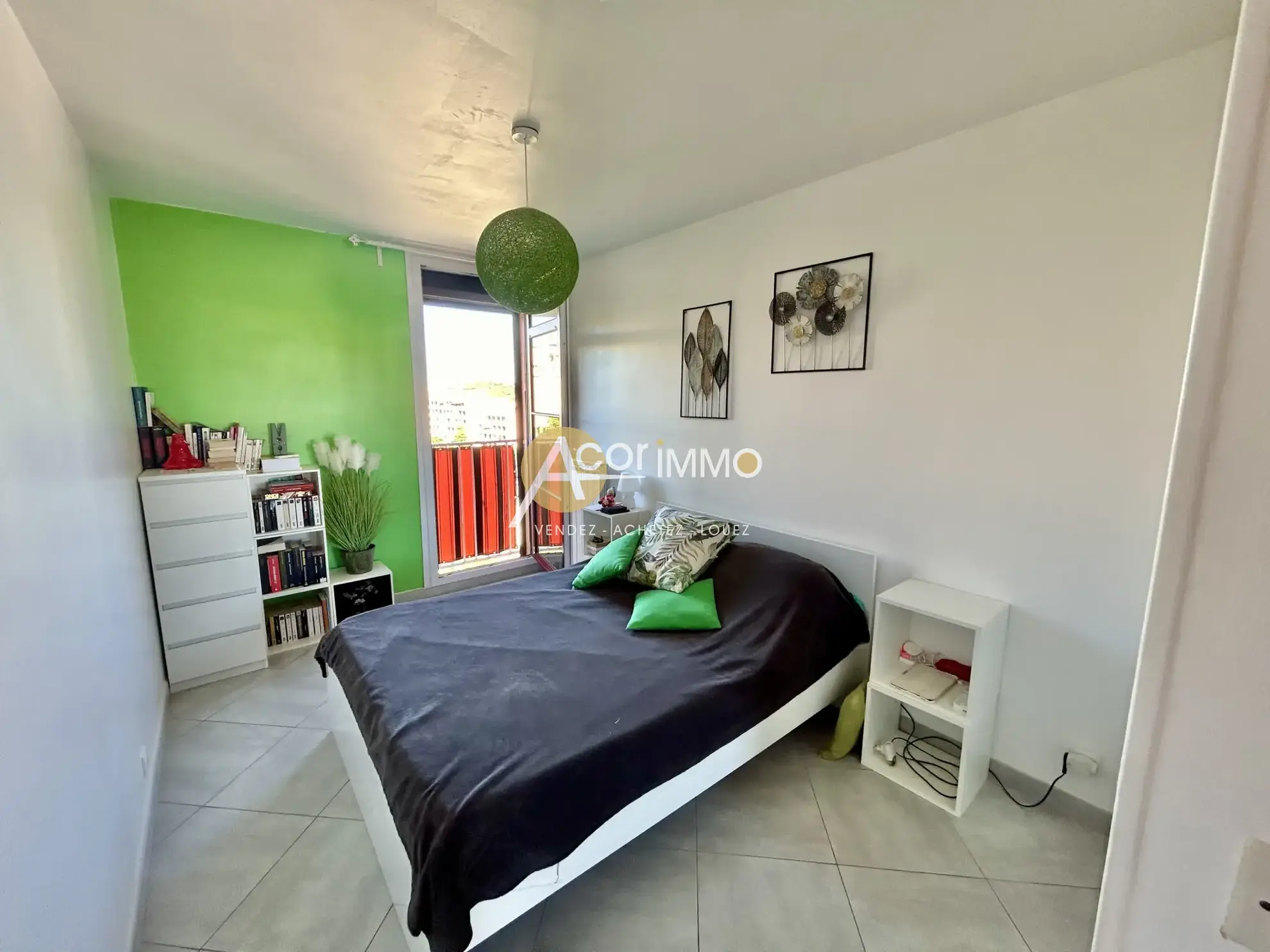 Appartement traversant de 100 m² avec terrasse à La Seyne-sur-Mer 