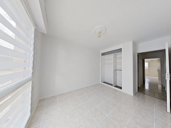 Appartement T3 lumineux avec balcon et garage à Lyon 9ème Gare de Vaise 
