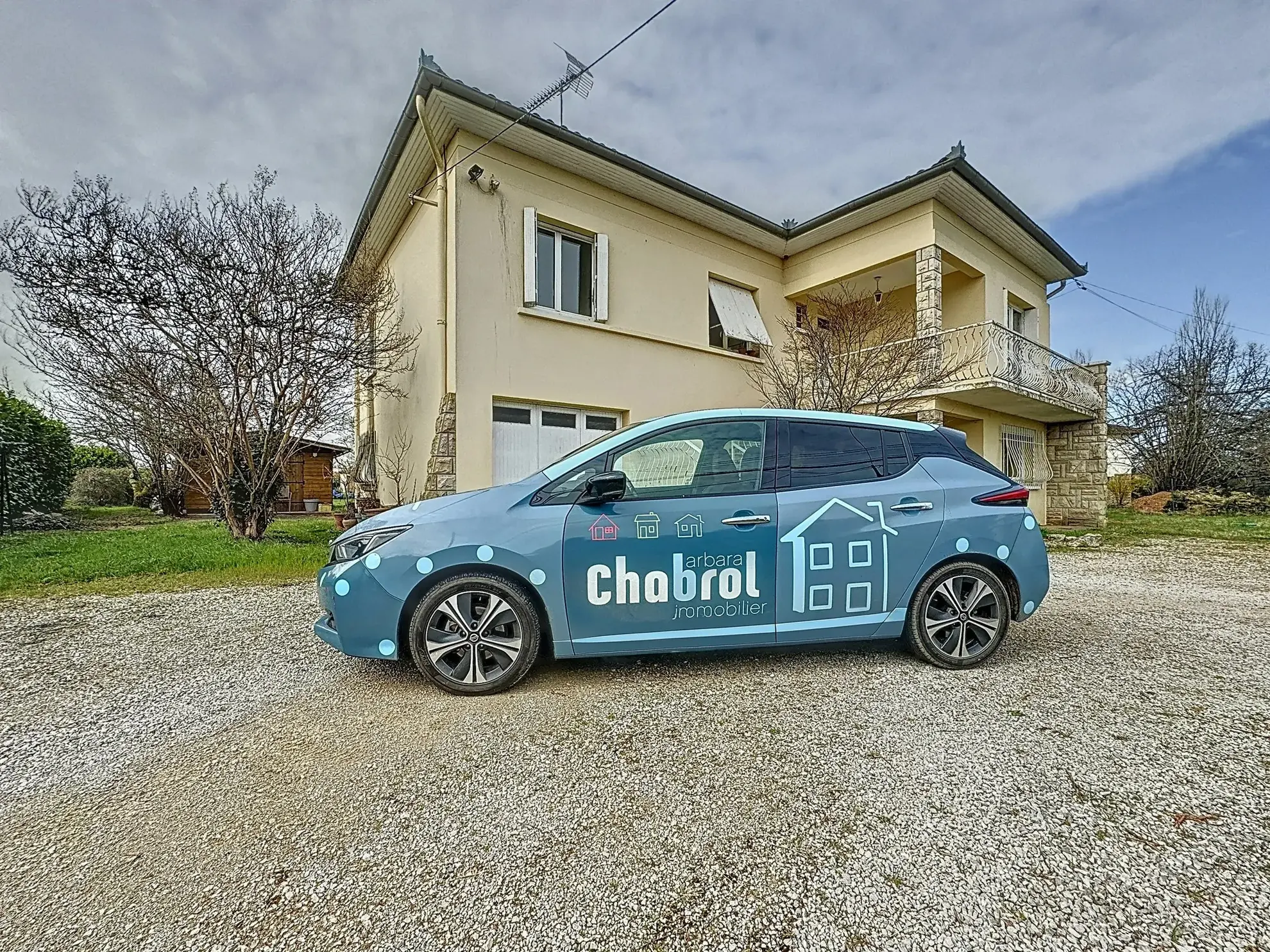 Grande maison familiale rénovée à Montauban avec terrain de 1354 m² 