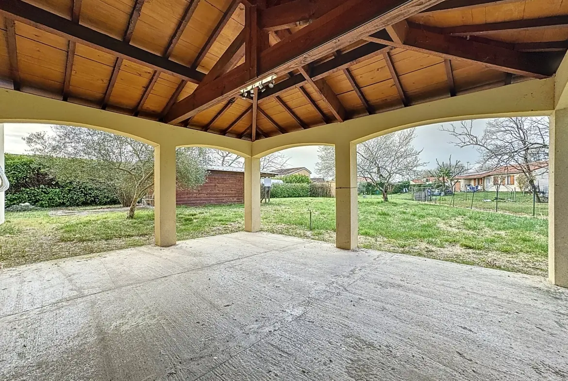 Grande maison familiale rénovée à Montauban avec terrain de 1354 m² 