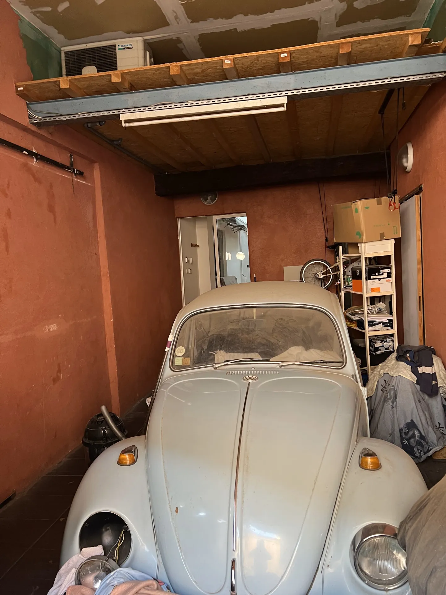Grand loft T4 proche des Arènes à Nîmes avec garage et faible consommation énergétique 