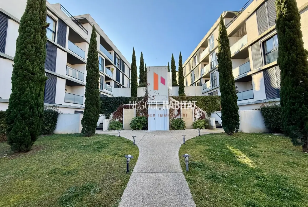 Appartement T2 avec terrasse de 16 m² à Saint-Aunès - Résidence Standing 
