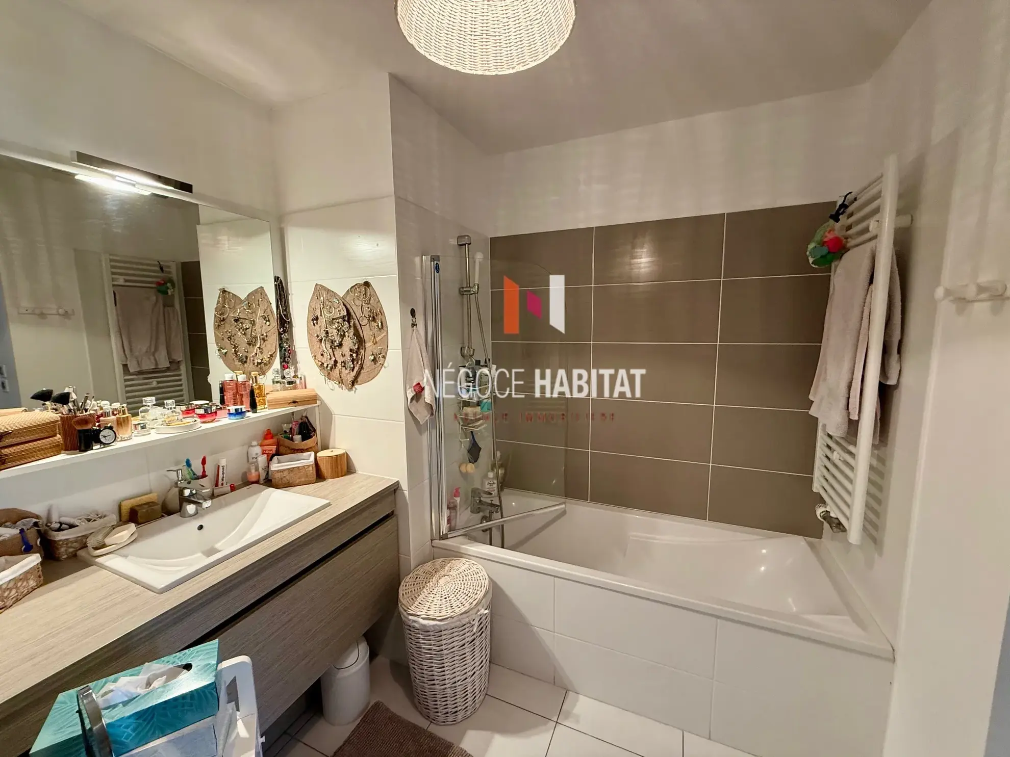 Appartement T2 avec terrasse de 16 m² à Saint-Aunès - Résidence Standing 