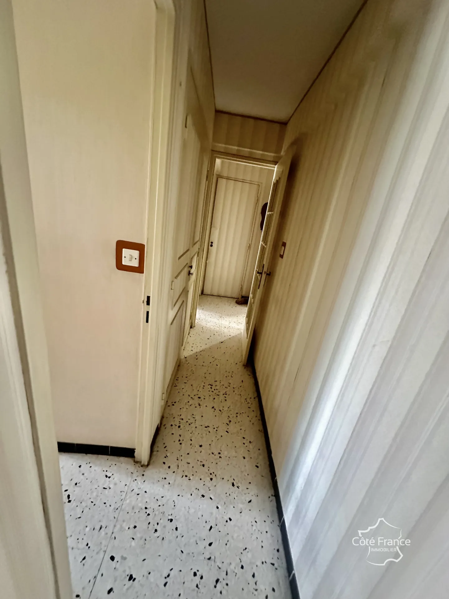 Appartement T4 à Montpellier proche du Stade de la Mosson, avec balcon et garage 