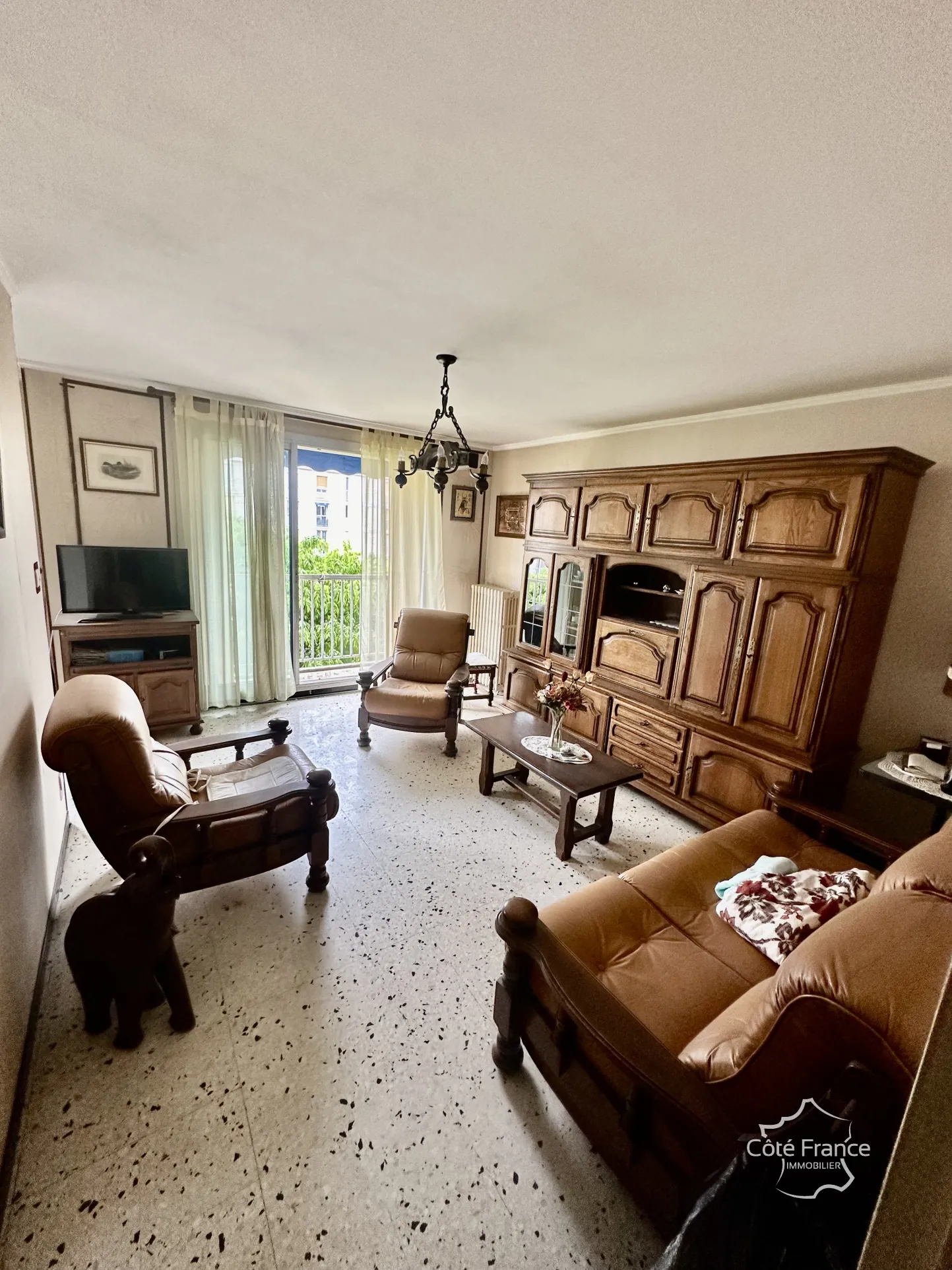 Appartement T4 à Montpellier proche du Stade de la Mosson, avec balcon et garage 