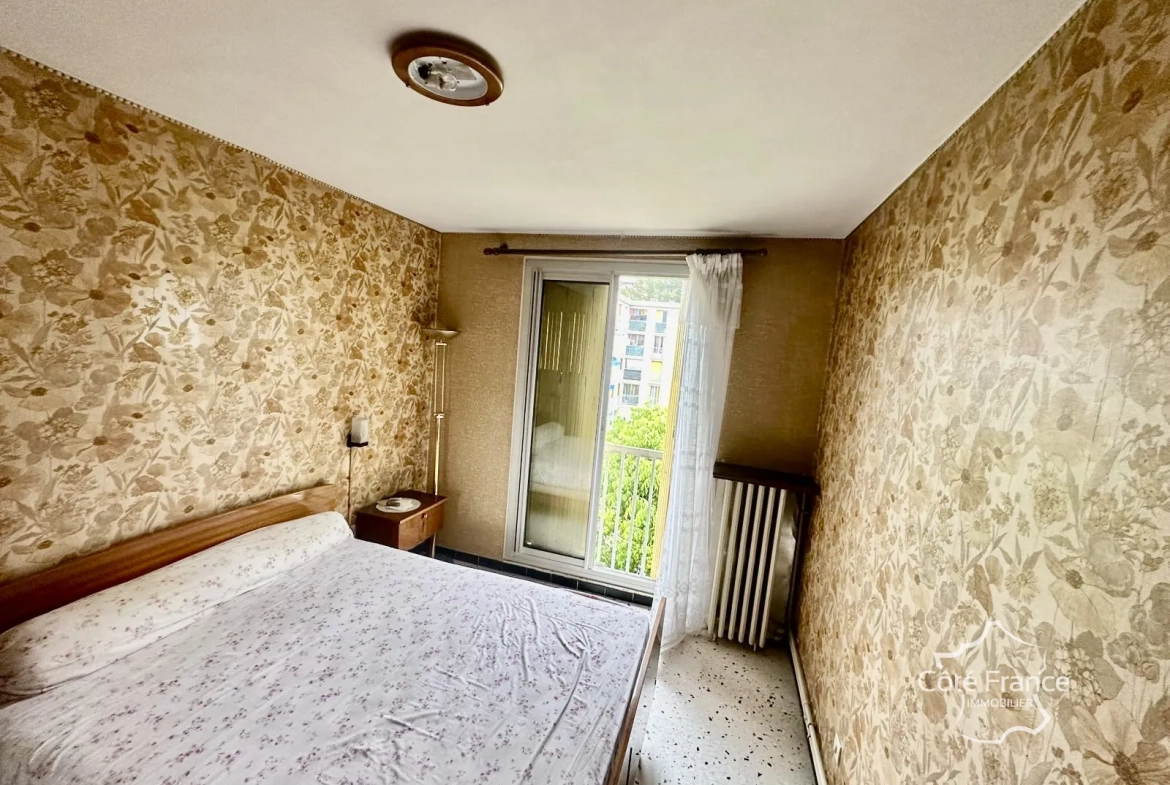 Appartement T4 à Montpellier proche du Stade de la Mosson, avec balcon et garage 