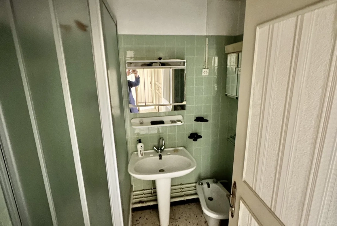 Appartement T4 à Montpellier proche du Stade de la Mosson, avec balcon et garage 