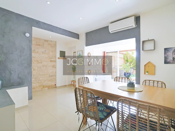 Appartement T2 rénové avec terrasse à Toulon – 54 m², mobilier inclus 