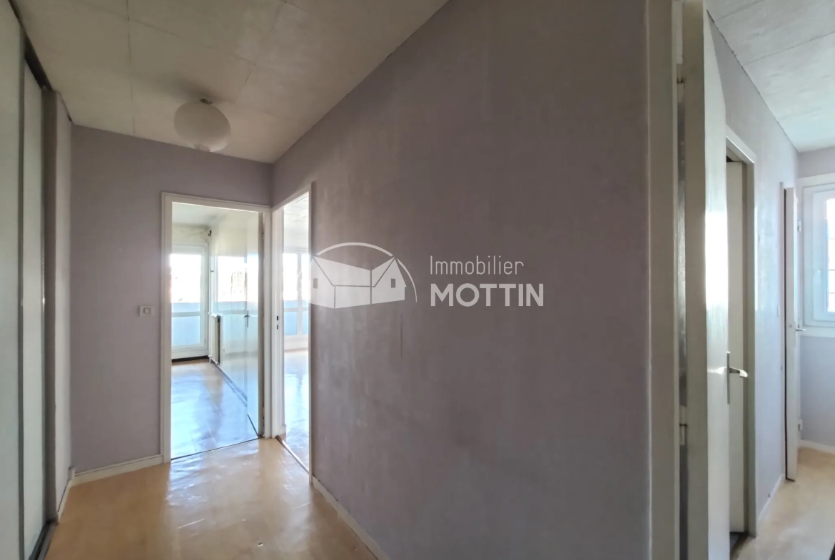 Appartement T2 de 45 m² à Vitry-sur-Seine avec loggia et vue dégagée 