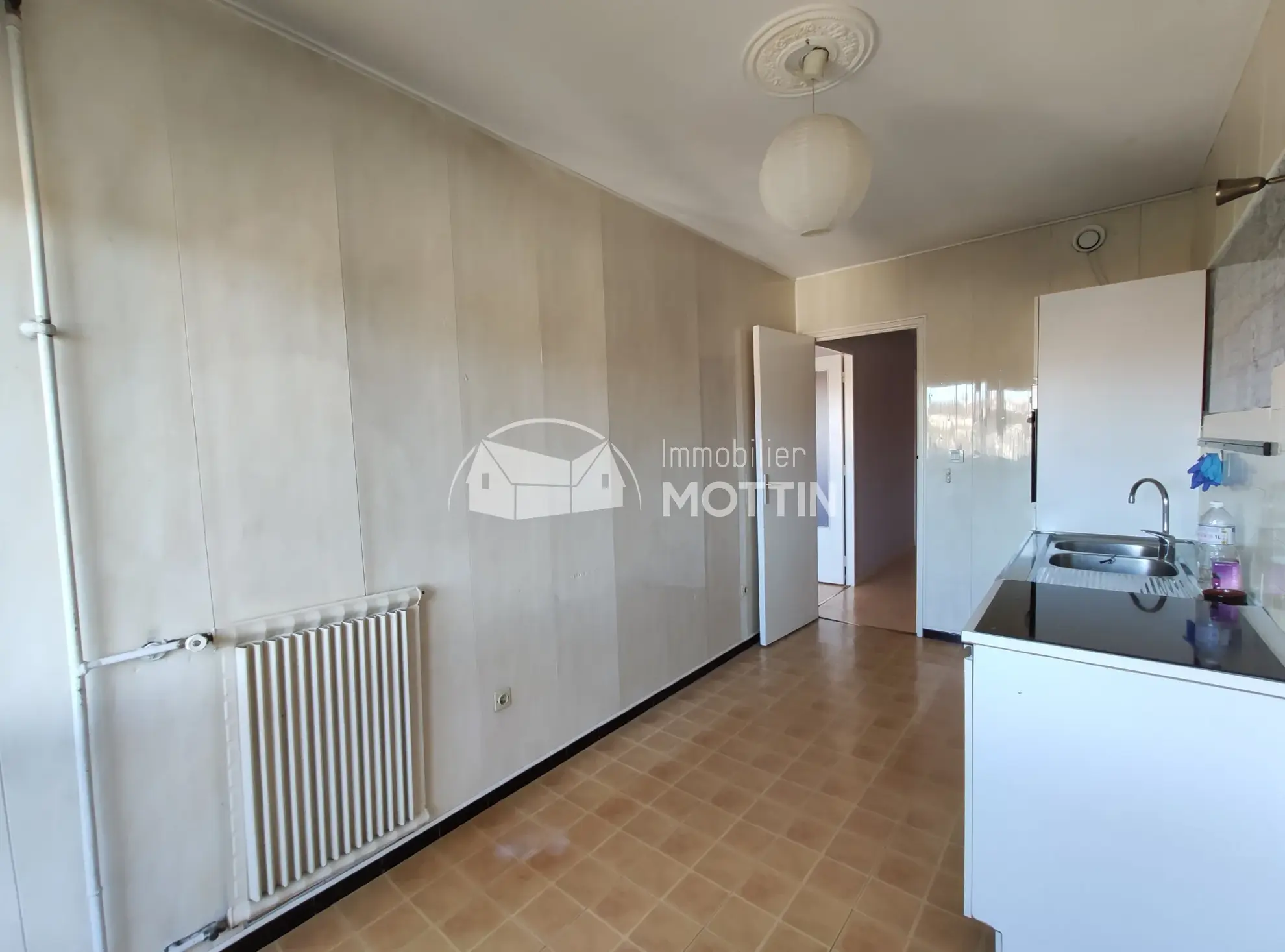 Appartement T2 de 45 m² à Vitry-sur-Seine avec loggia et vue dégagée 
