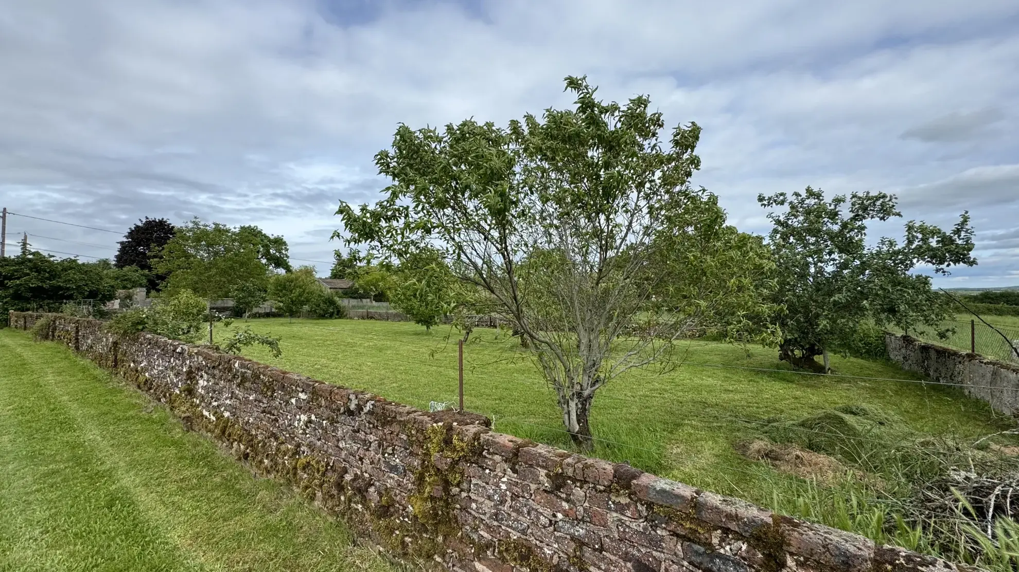 Maison avec vue panoramique à Rouvray – 4 chambres, terrain de 6083 m² 