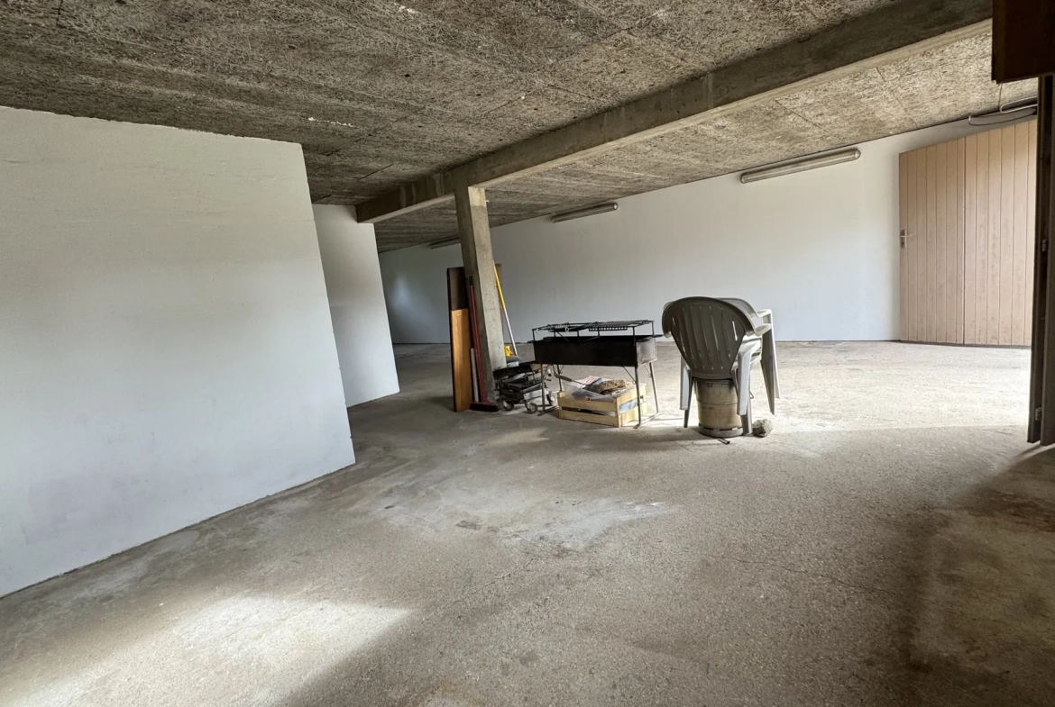 Maison avec vue panoramique à Rouvray – 4 chambres, terrain de 6083 m² 