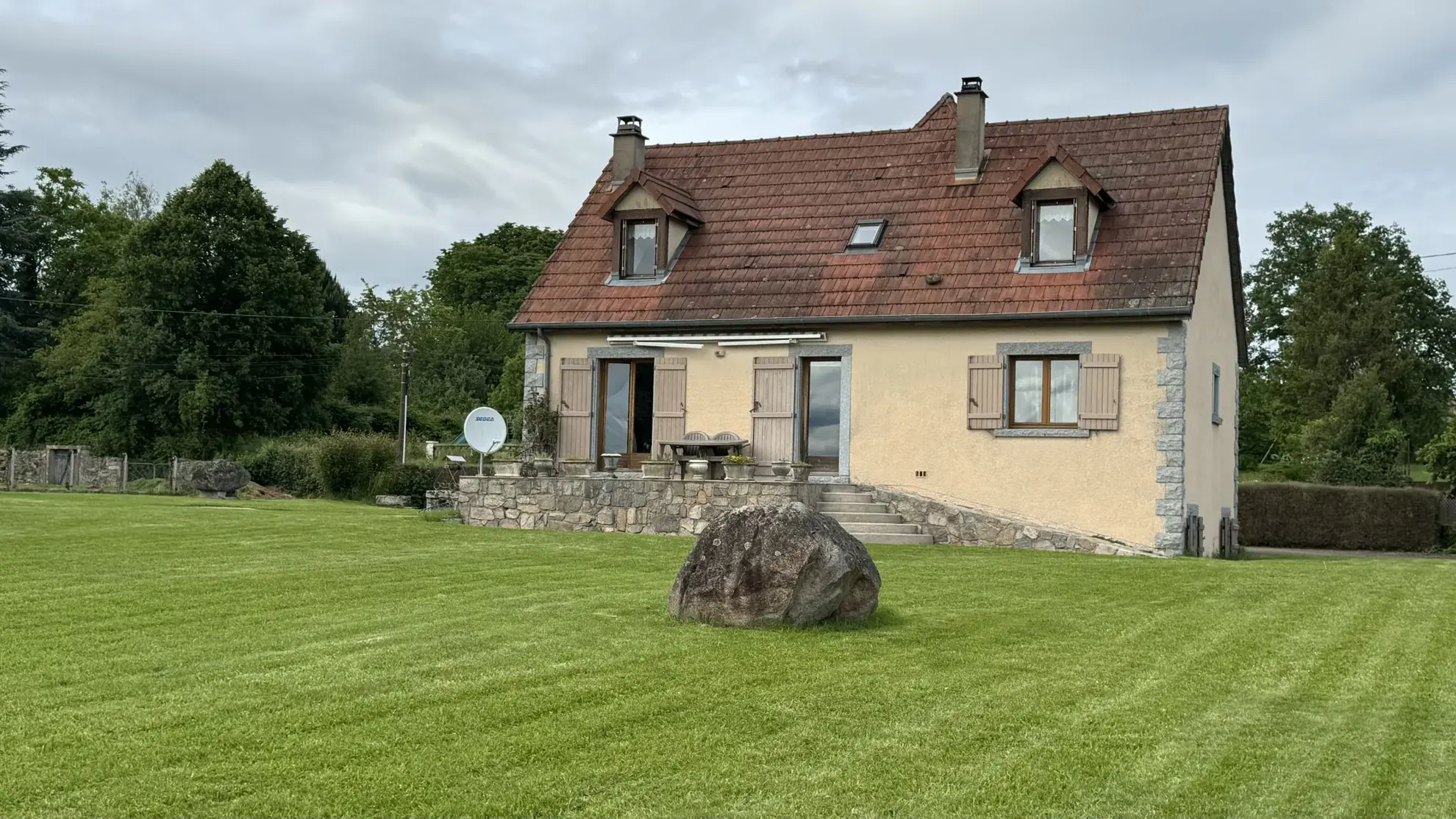 Maison avec vue panoramique à Rouvray – 4 chambres, terrain de 6083 m² 