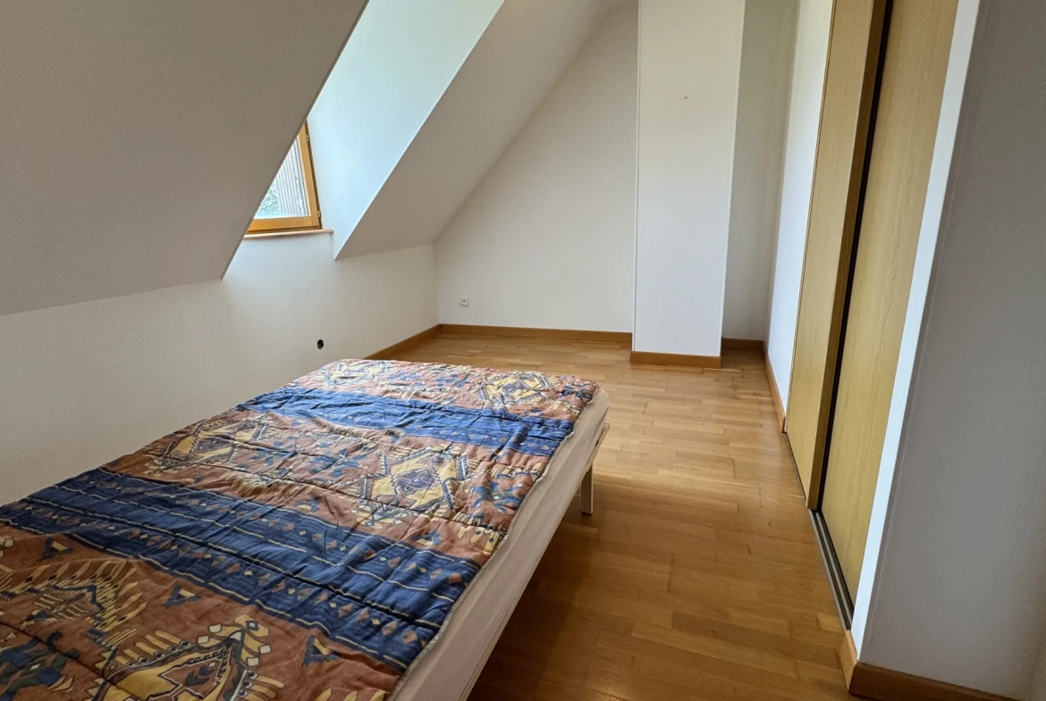 Maison avec vue panoramique à Rouvray – 4 chambres, terrain de 6083 m² 