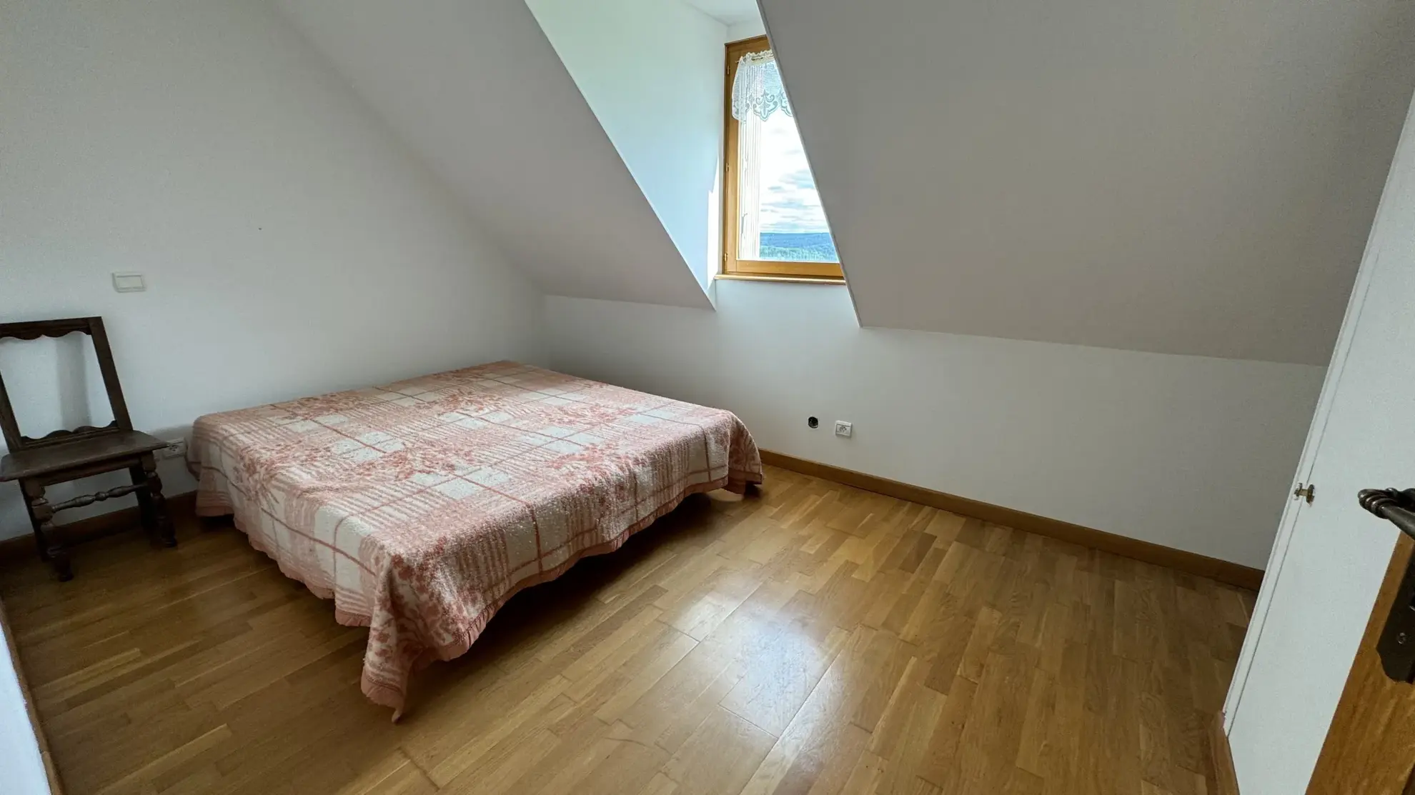 Maison avec vue panoramique à Rouvray – 4 chambres, terrain de 6083 m² 
