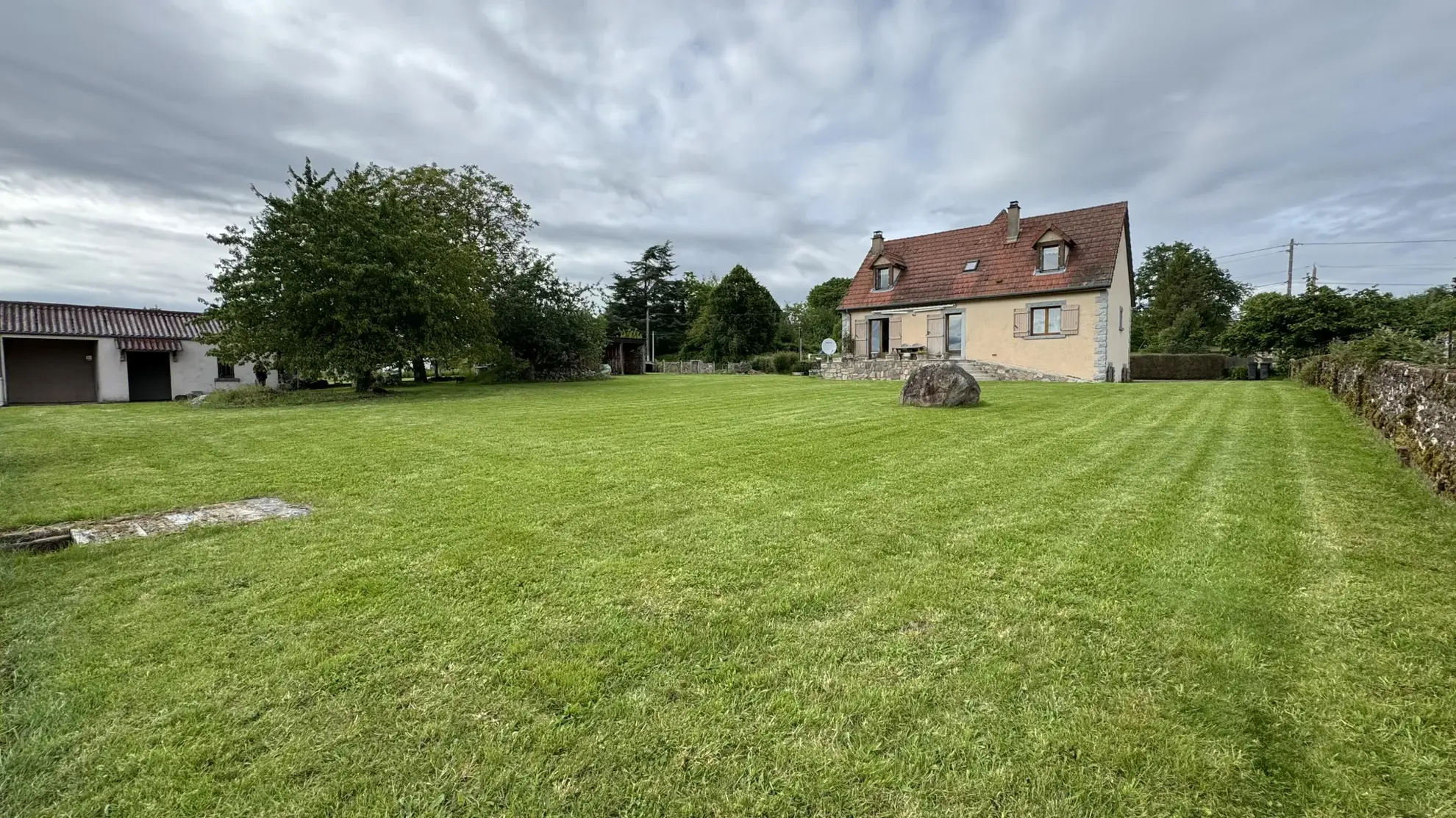 Maison avec vue panoramique à Rouvray – 4 chambres, terrain de 6083 m² 