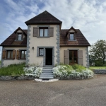 Maison avec vue panoramique à Rouvray – 4 chambres, terrain de 6083 m²