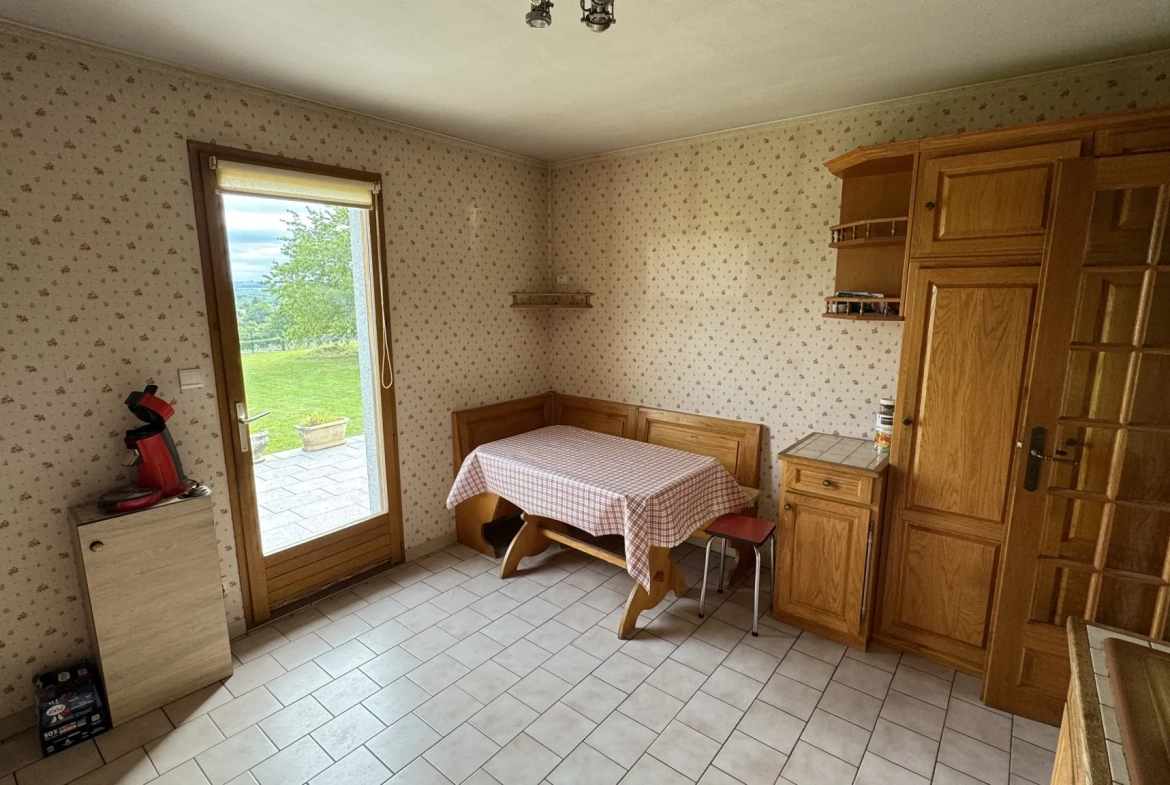 Maison avec vue panoramique à Rouvray – 4 chambres, terrain de 6083 m² 