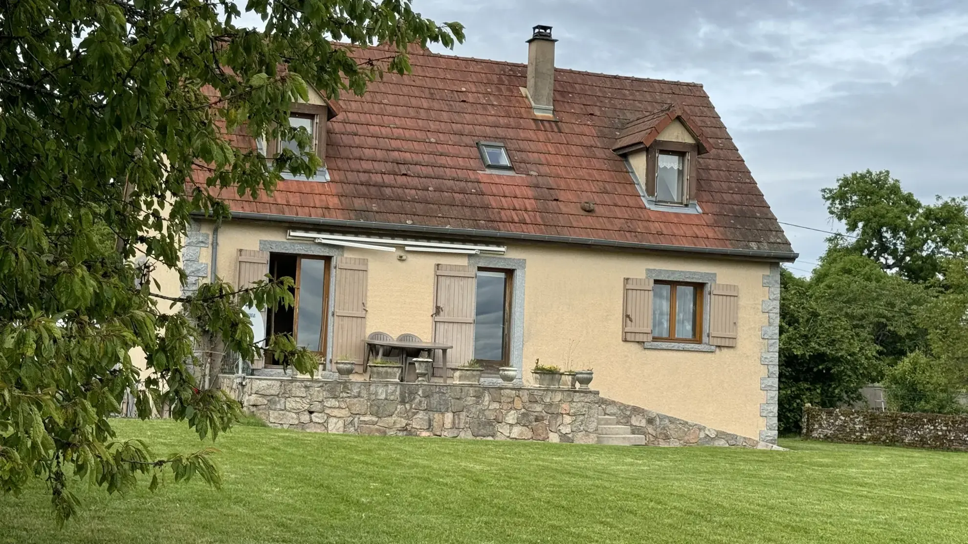 Maison avec vue panoramique à Rouvray – 4 chambres, terrain de 6083 m² 