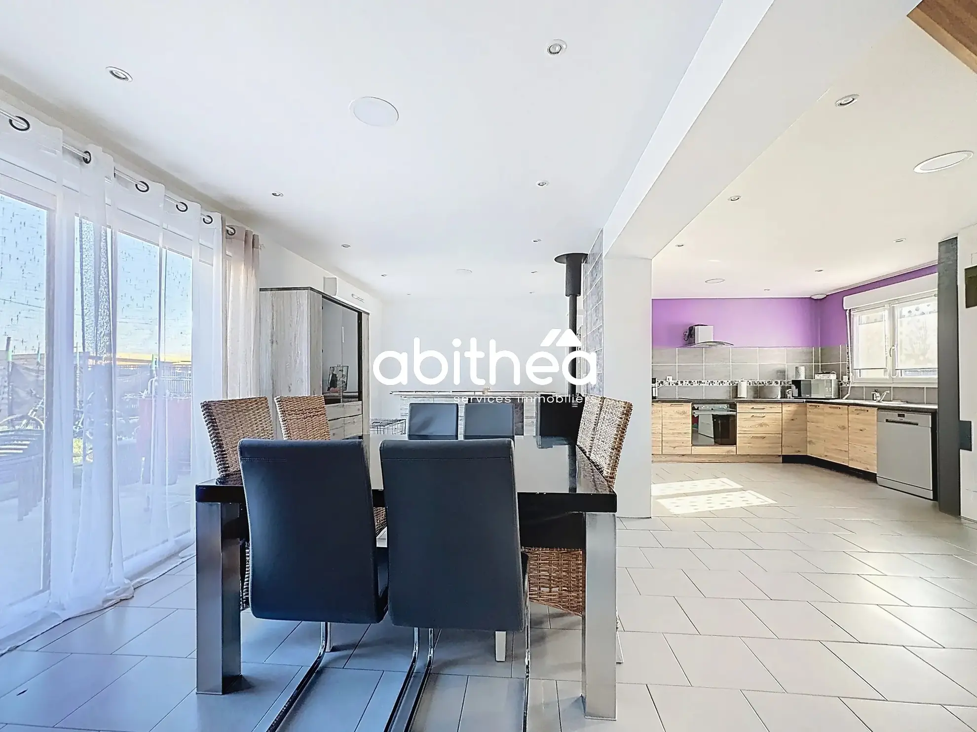 Maison récente de 110 m² à vendre à Harnes, 3 chambres, terrasse et jardin 
