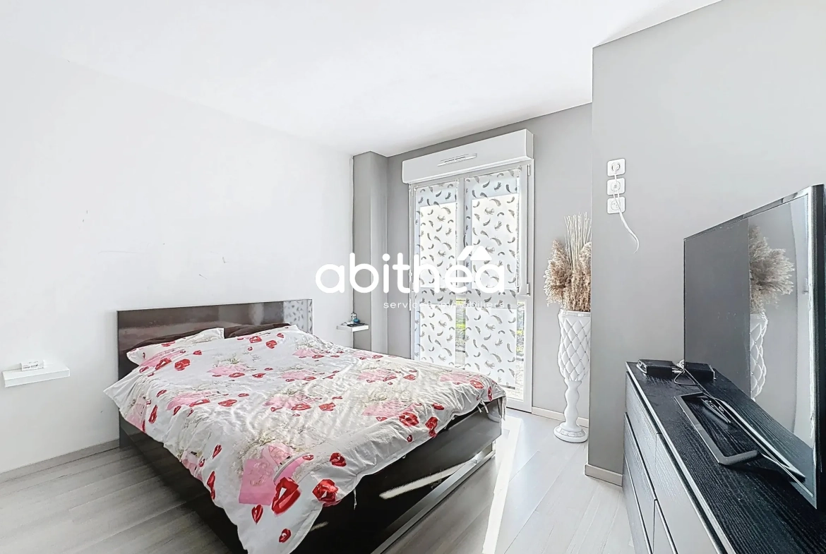 Maison récente de 110 m² à vendre à Harnes, 3 chambres, terrasse et jardin 