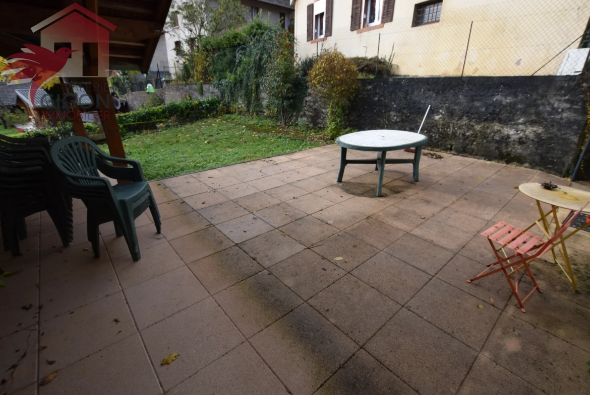 Charmante maison en pierres avec garage et jardin à Brognard - Nommay 