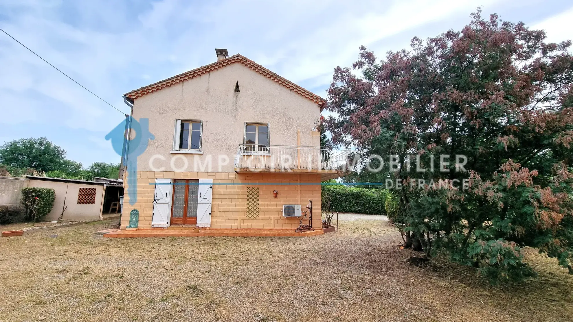 Maison à vendre en Ardèche de 95 m² avec grand terrain de 1260 m² 