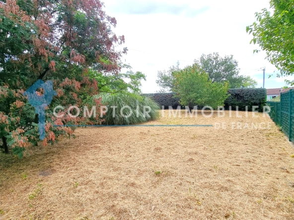Maison à vendre en Ardèche de 95 m² avec grand terrain de 1260 m² 