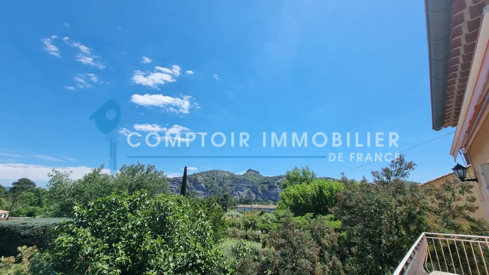 Maison à vendre en Ardèche de 95 m² avec grand terrain de 1260 m² 