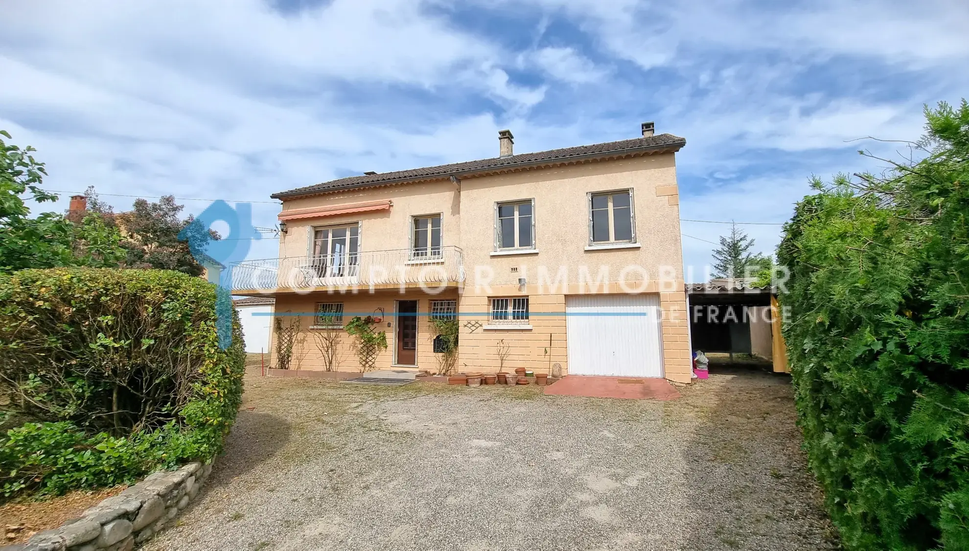Maison à vendre en Ardèche de 95 m² avec grand terrain de 1260 m² 