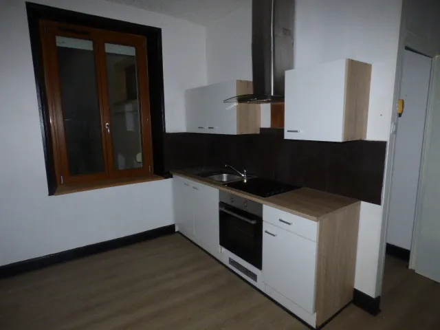Investissement immobilier à Colombey les Belles avec deux grands appartements T4 et T6 