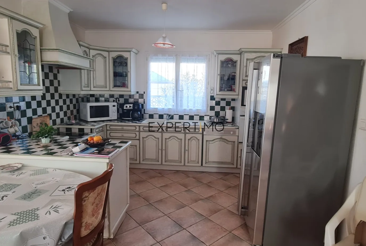 Belle maison de plain-pied à Fleury, proche Narbonne - 131 m² avec terrain et terrasse 